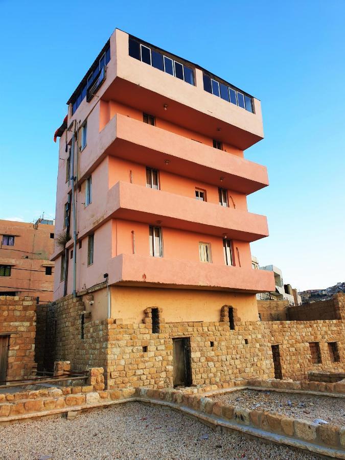 Orient Gate Hotel Wadi Musa Exterior photo